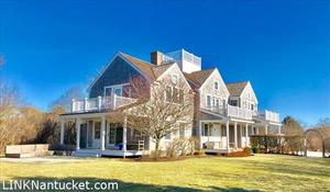 12 Pequot Street