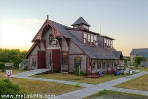 31 Western Avenue